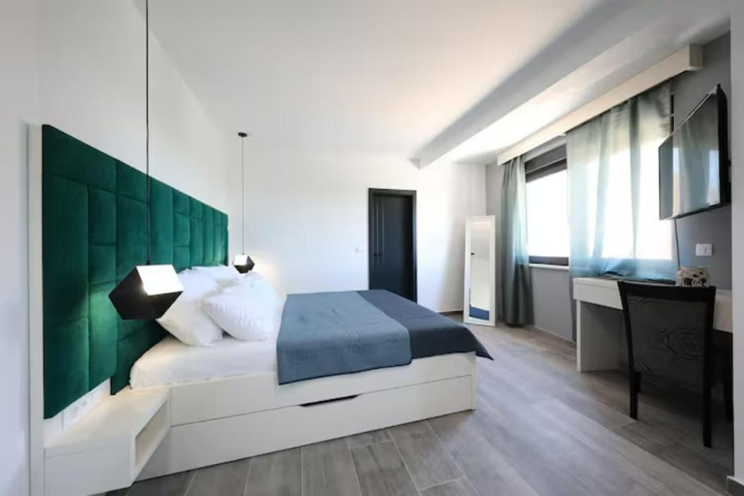 Boutique Cosmopolis Bed & Breakfast Bibinje
