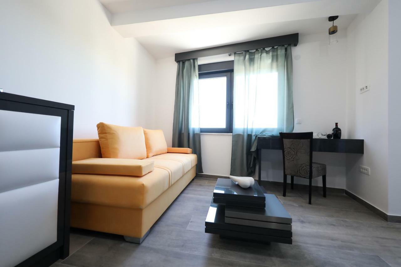 Boutique Cosmopolis 4*