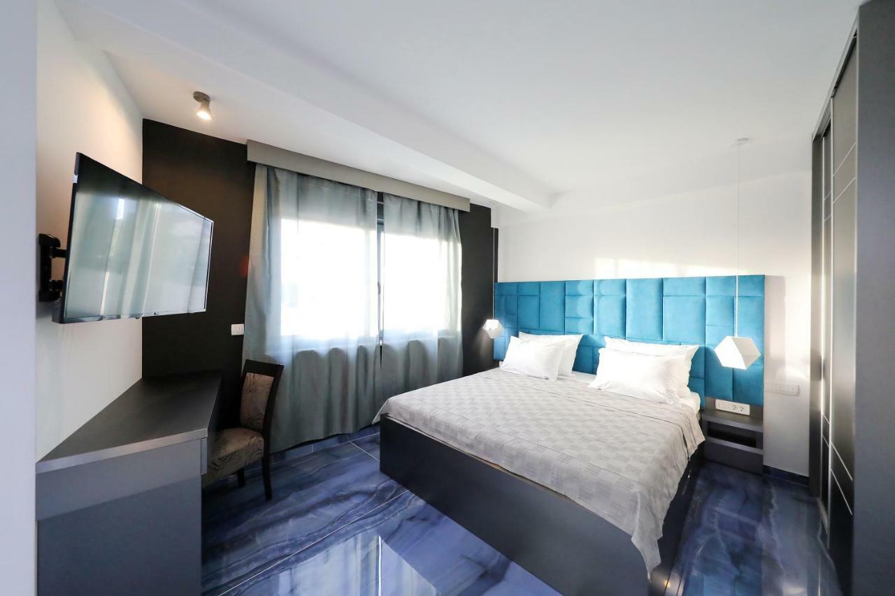Boutique Cosmopolis Bed & Breakfast 4*