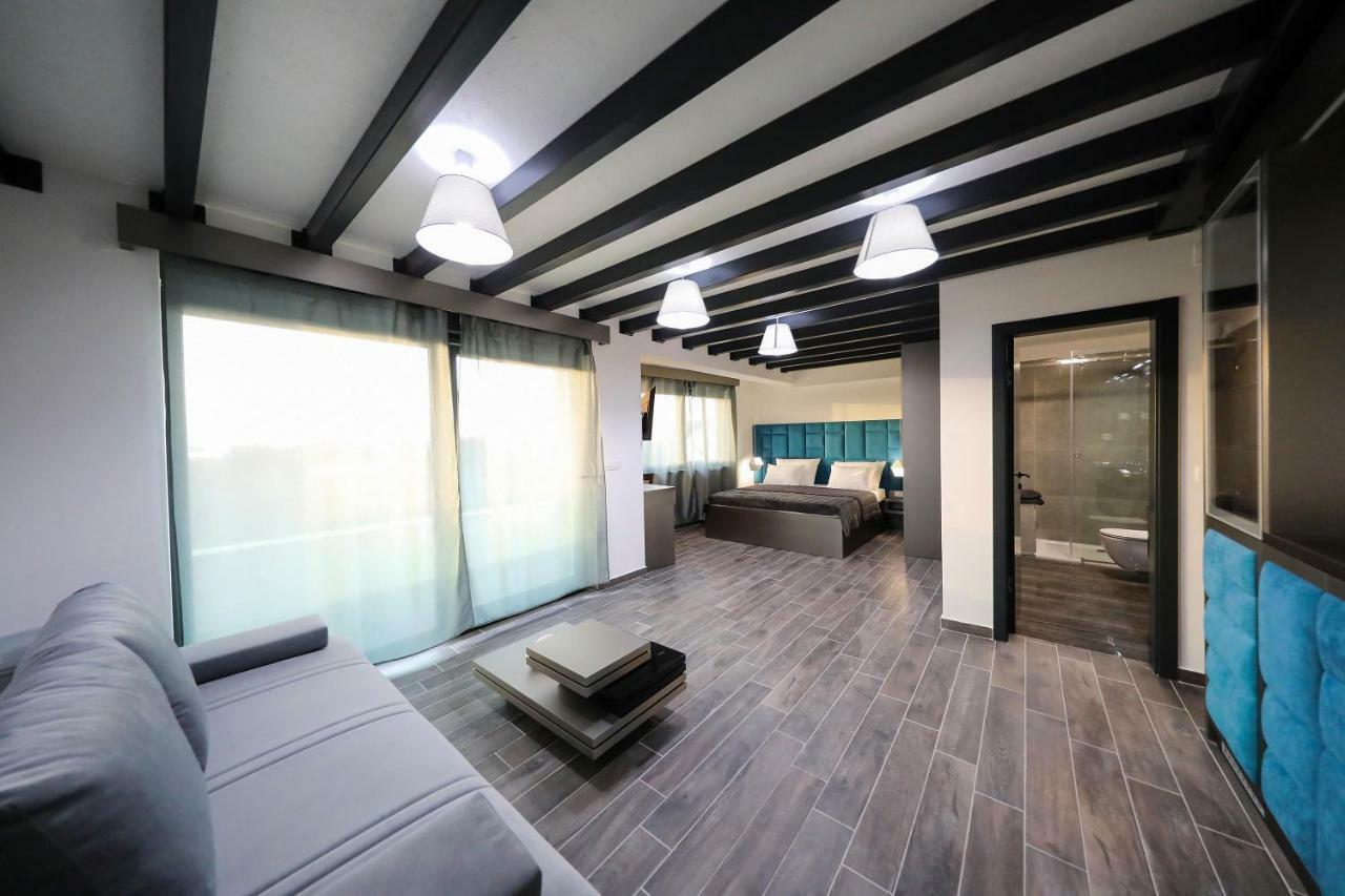Boutique Cosmopolis Bed & Breakfast 4*