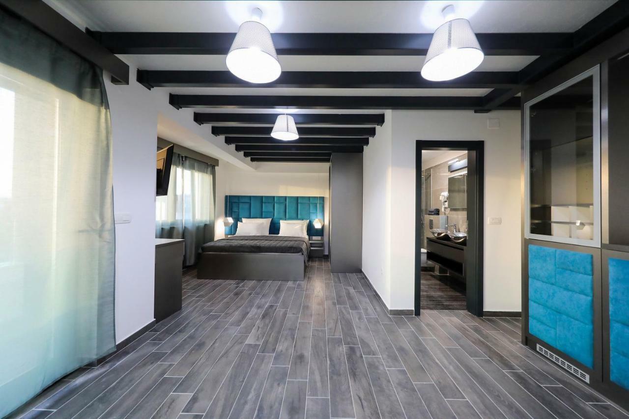 Boutique Cosmopolis 4*