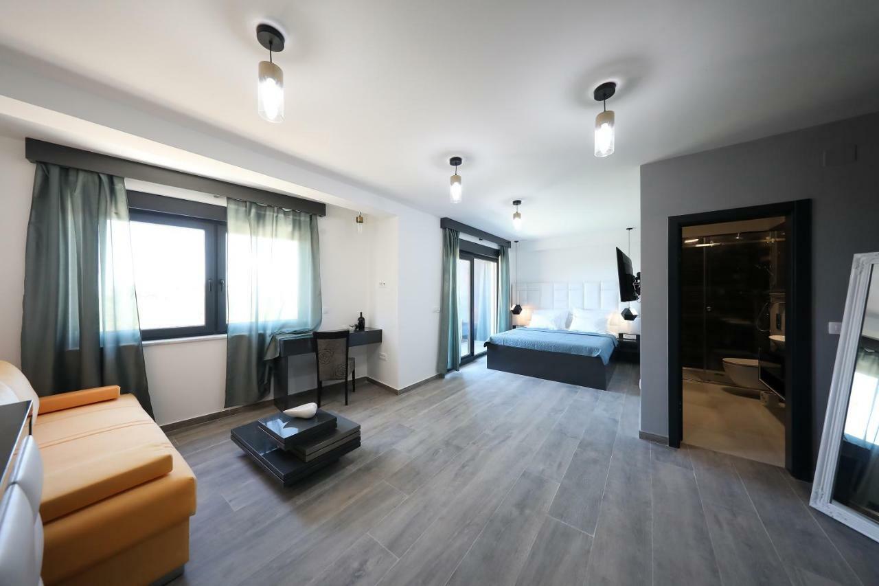 Boutique Cosmopolis